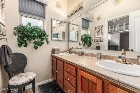 Bath - 7343 E Red Hawk St, Mesa, AZ 85207 photo 5 of 6