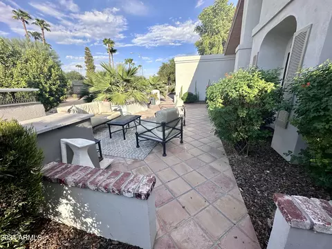 Exterior - 7627 E Turquoise Ave, Scottsdale, AZ 85258 photo 4 of 9