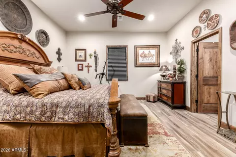 Bedroom - 17524 E Brooks Farm Rd, Gilbert, AZ 85298 photo 2 of 4