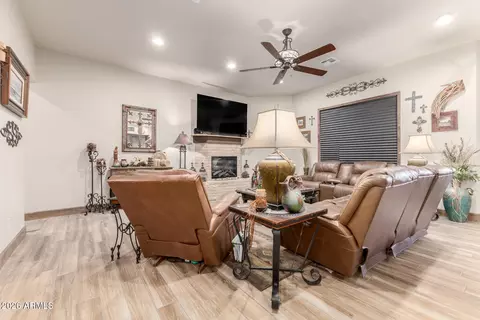 Living - 17524 E Brooks Farm Rd, Gilbert, AZ 85298 photo 3 of 4