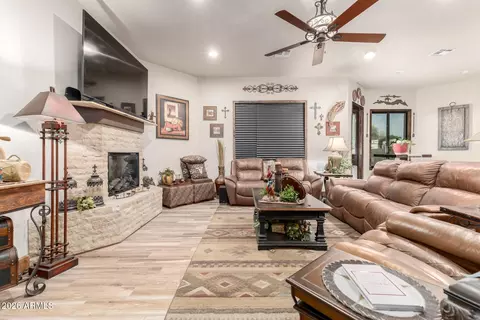 Living - 17524 E Brooks Farm Rd, Gilbert, AZ 85298 photo 1 of 4