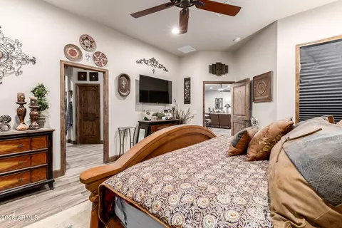 Bedroom - 17524 E Brooks Farm Rd, Gilbert, AZ 85298 photo 3 of 4