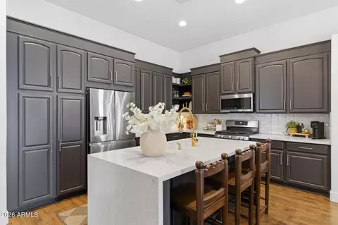 5633 E Grove Cir, Mesa, AZ 85206 photo 11