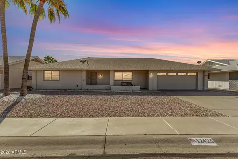 12423 W Foxfire Dr, Sun City West, AZ 85375