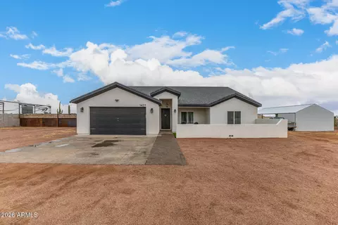 1427 E Whiteley St, Apache Junction, AZ 85119
