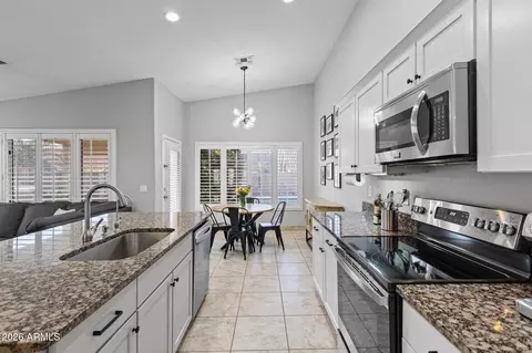 Kitchen - 14202 S 44th St, Phoenix, AZ 85044 photo 3 of 5