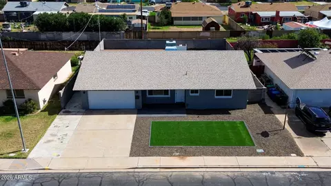 View/Area - 323 N Hunt Dr E, Mesa, AZ 85203 photo 2 of 3