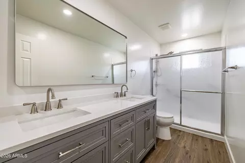 Bath - 323 N Hunt Dr E, Mesa, AZ 85203 photo 3 of 3
