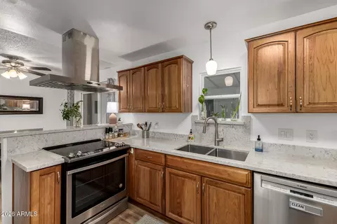 Kitchen - 1121 S Lawther Dr, Apache Junction, AZ 85120 photo 2 of 3
