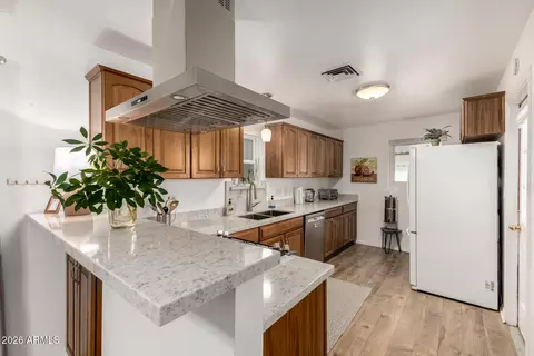 Kitchen - 1121 S Lawther Dr, Apache Junction, AZ 85120 photo 1 of 3