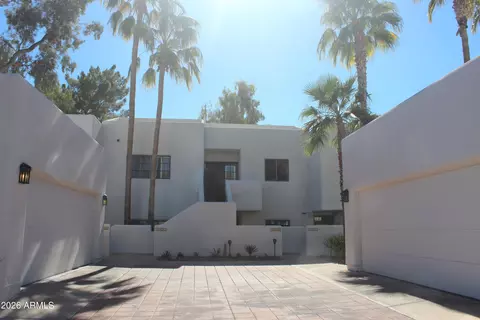 2929 E Rose Ln, Phoenix, AZ 85016