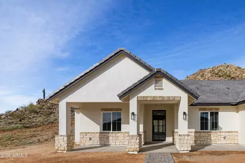 1687 E Creek Canyon Rd, Phoenix, AZ 85086