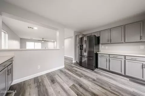 Kitchen - 924 W 10th Ave, Apache Junction, AZ 85120 photo 4 of 5
