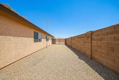 Exterior - 924 W 10th Ave, Apache Junction, AZ 85120 photo 5 of 5