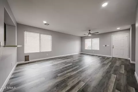 Living - 924 W 10th Ave, Apache Junction, AZ 85120 photo 3 of 3