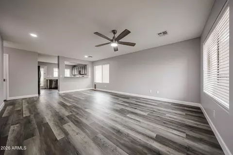 Living - 924 W 10th Ave, Apache Junction, AZ 85120 photo 1 of 3