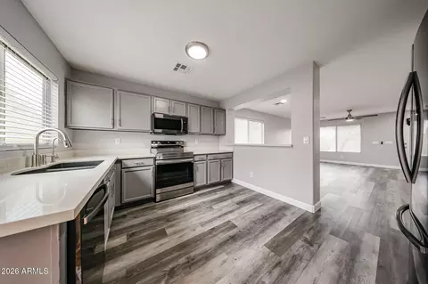 Kitchen - 924 W 10th Ave, Apache Junction, AZ 85120 photo 5 of 5
