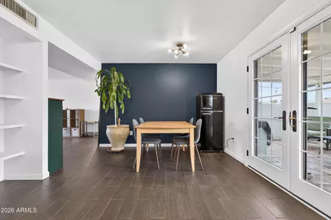 Dining - 727 E Auburn Dr, Tempe, AZ 85283 photo 2 of 3