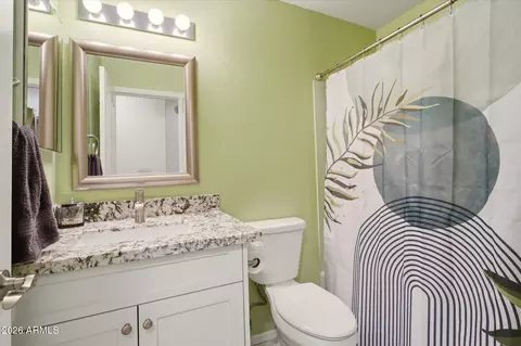 Bath - 4619 E Adobe Dr, Phoenix, AZ 85050 photo 2 of 2