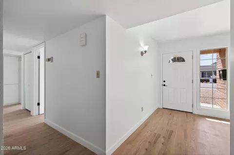Entry Way - 2822 E Yucca St, Phoenix, AZ 85028 photo 2 of 3