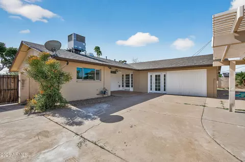 Exterior - 2822 E Yucca St, Phoenix, AZ 85028 photo 8 of 12