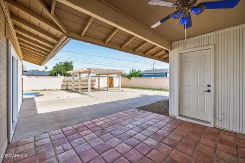 Exterior - 2822 E Yucca St, Phoenix, AZ 85028 photo 4 of 12