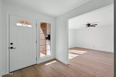 Entry Way - 2822 E Yucca St, Phoenix, AZ 85028 photo 1 of 3