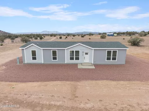 1437 E Whirlpool Dr, Paulden, AZ 86334