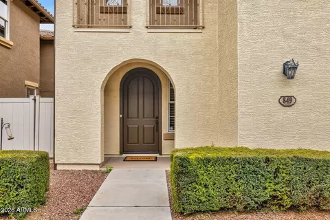849 S Henry Ln, Gilbert, AZ 85296 photo 2