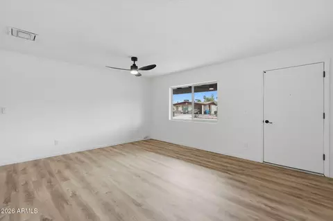 Living - 2134 E Beck Ln, Phoenix, AZ 85022 photo 1 of 3
