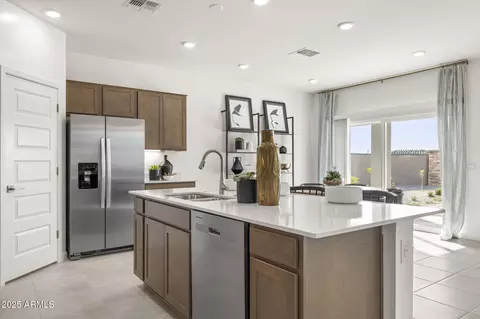 15482 W Desert Hollow Dr, Surprise, AZ 85387