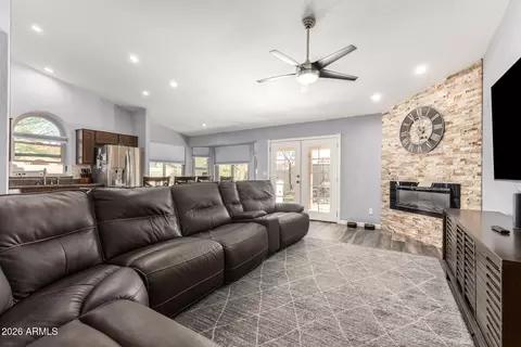 Living - 15431 S 22nd St, Phoenix, AZ 85048 photo 1 of 3