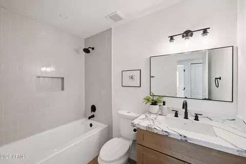 Bath - 3402 E Dahlia Dr, Phoenix, AZ 85032 photo 1 of 2