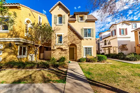 1311 S Sabino Dr, Gilbert, AZ 85296