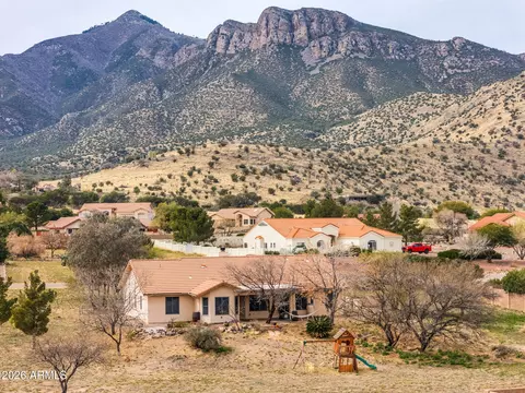 7595 S Malapai Dr, Hereford, AZ 85615