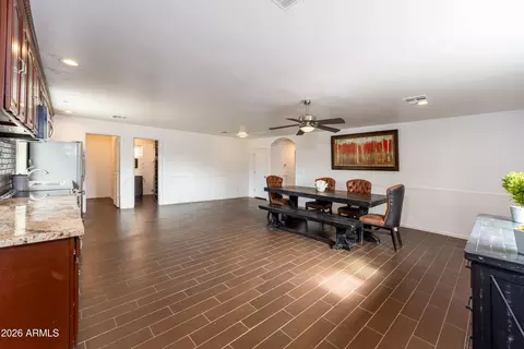 Dining - 9616 N 11th Ave, Phoenix, AZ 85021 photo 2 of 2