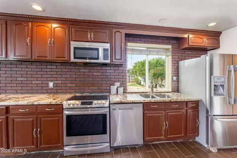 Kitchen - 9616 N 11th Ave, Phoenix, AZ 85021 photo 1 of 1