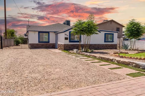 Exterior - 9616 N 11th Ave, Phoenix, AZ 85021 photo 1 of 5