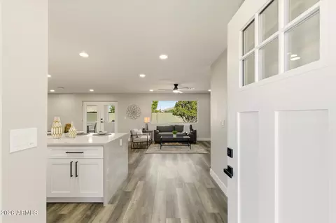 Entry Way - 4160 E Carmel Ave, Mesa, AZ 85206 photo 1 of 1