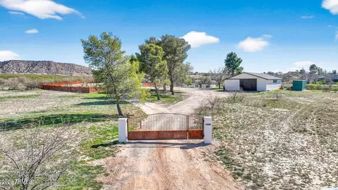 13505 E Rindone Ln, Cornville, AZ 86325