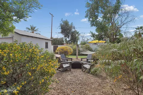 Exterior - 77 W Windsor Ave, Phoenix, AZ 85003 photo 12 of 18