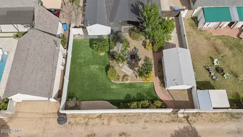 View/Area - 77 W Windsor Ave, Phoenix, AZ 85003 photo 1 of 8