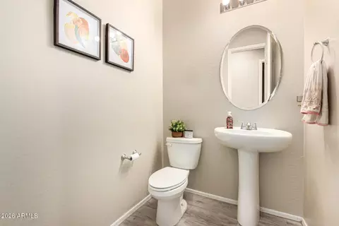 7528 W Warner St, Phoenix, AZ 85043 photo 8