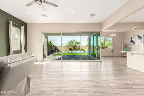 7528 W Warner St, Phoenix, AZ 85043 photo 3