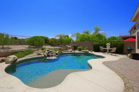 6839 W El Cortez Pl, Peoria, AZ 85383
