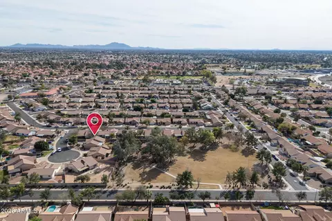 View/Area - 932 N Marble St, Gilbert, AZ 85234 photo 6 of 8