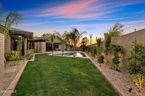 Exterior - 4610 E Flower St, Phoenix, AZ 85018 photo 6 of 7