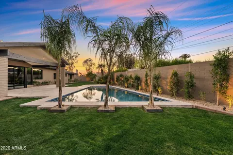 Exterior - 4610 E Flower St, Phoenix, AZ 85018 photo 5 of 7