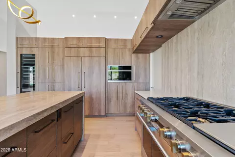 Kitchen - 4610 E Flower St, Phoenix, AZ 85018 photo 3 of 3