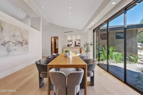Dining - 4610 E Flower St, Phoenix, AZ 85018 photo 1 of 2